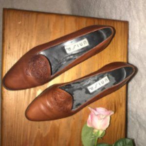 Unisa womens size 5.5 wooden sole loafers